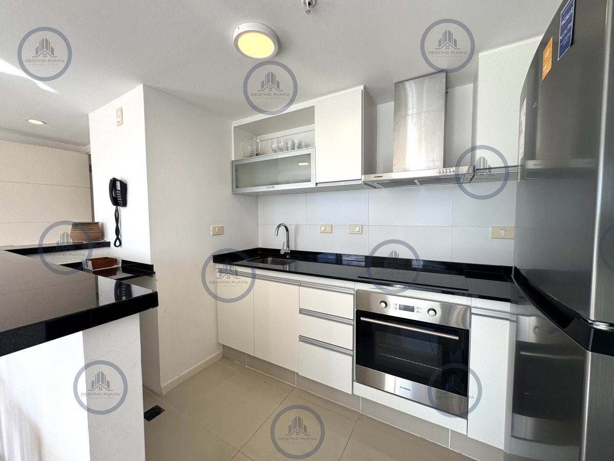 Apartamento en venta de 3 dormitorios en Aidy Grill Playa Brava Punta del Este — fotografía 3