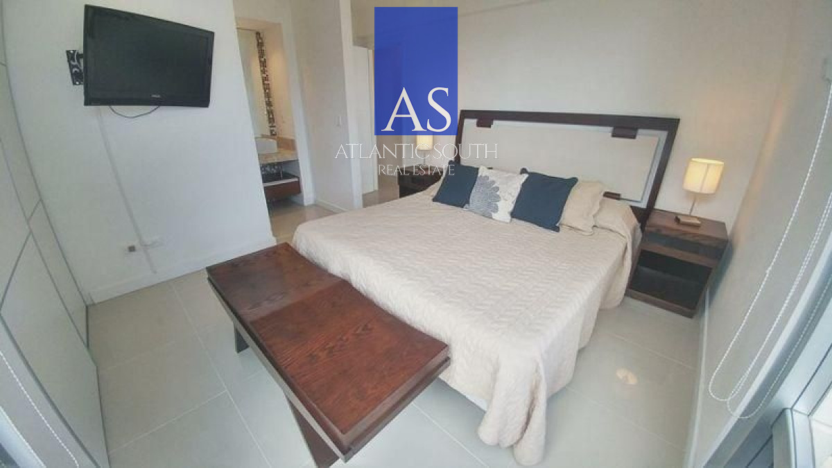 Apartamento ID.2132 - Apartamento 3 dormitorios en torre de categoría Punta del Este