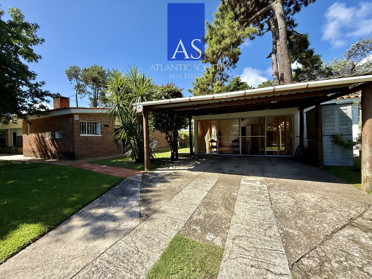 Casa en venta 4 dormitorios en Cantegril cercano a Playa Mansa Punta del Este - GoPunta - Portal Inmobiliario de Punta del Este - Maldonado