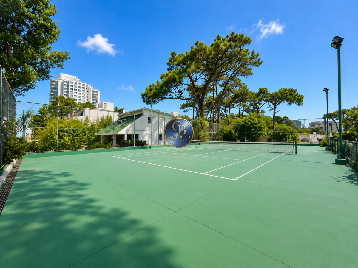 Apartamento ID.1481 - Apartamento en venta de 3 dormitorios en Punta del Este