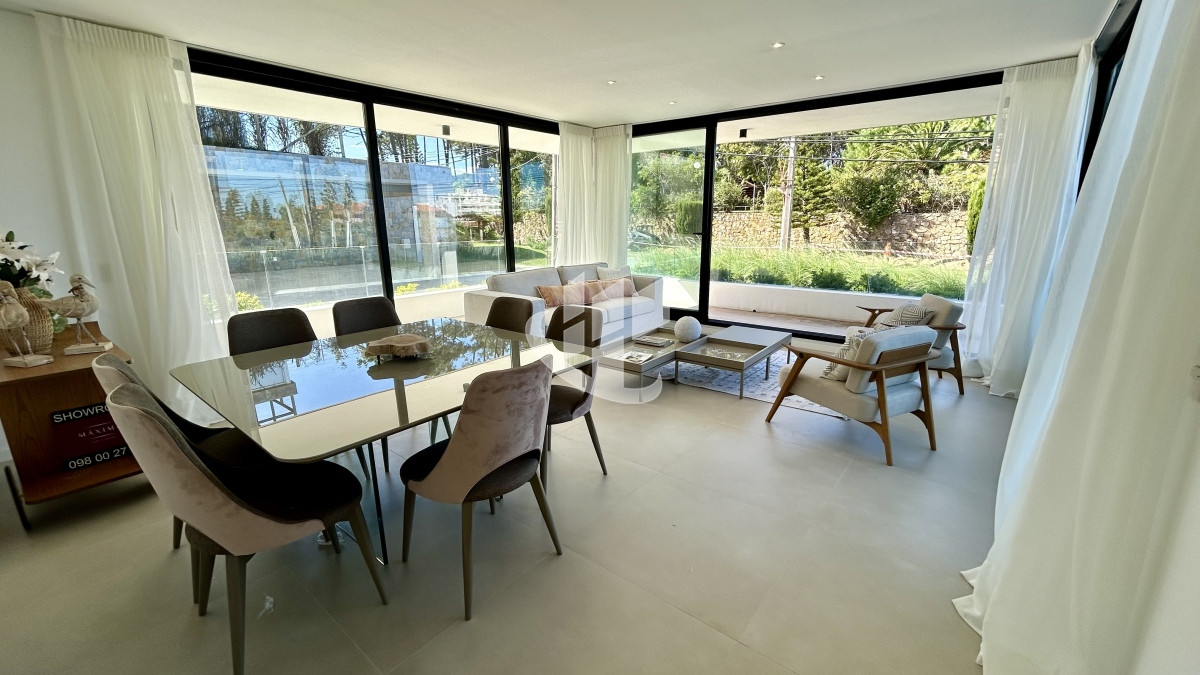 Apartamento ID.786 - Apartamento de 2 dormitorios en venta Punta del Este