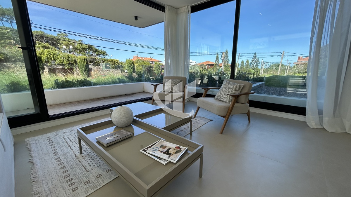 Apartamento ID.786 - Apartamento de 2 dormitorios en venta Punta del Este