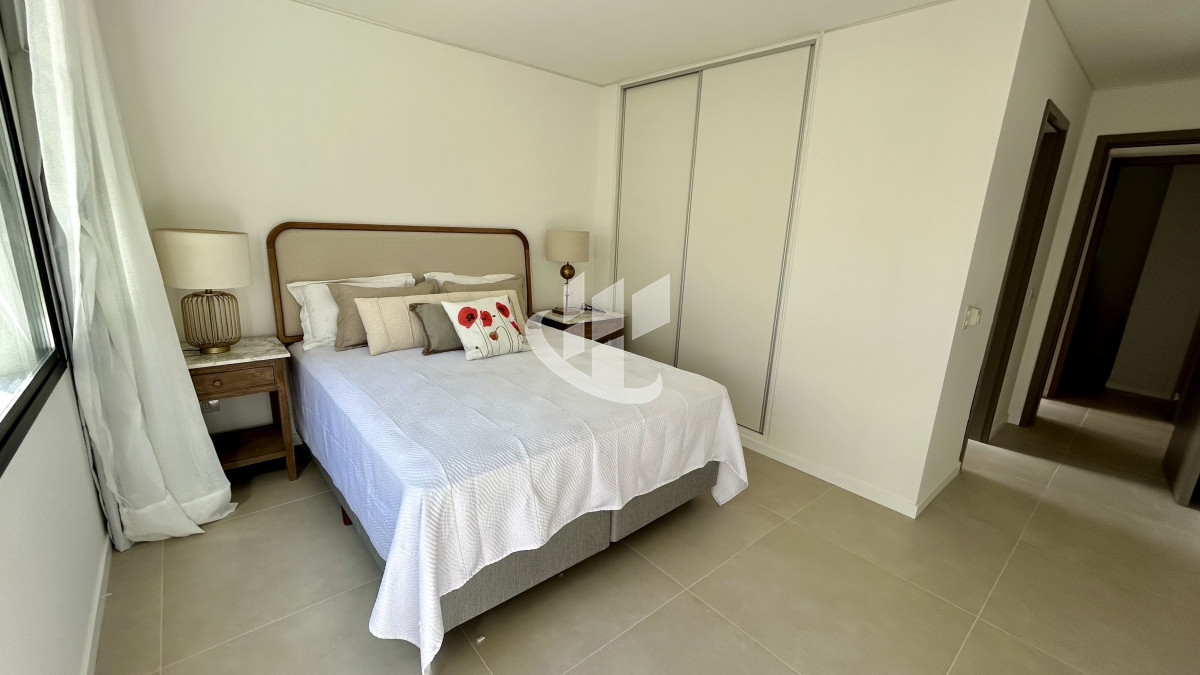 Apartamento ID.786 - Apartamento de 2 dormitorios en venta Punta del Este