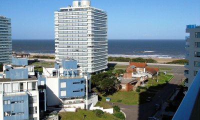 Wind Tower de 2 dormitorios + 2 baños . Playa Brava