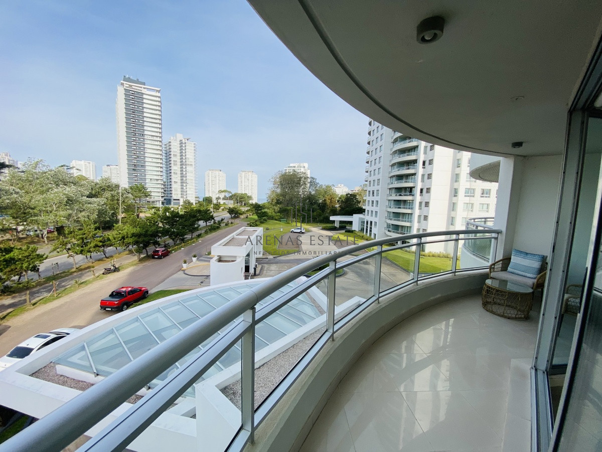Apartamento ID.2155 - apartamento de 3 dormitorios y dependencia de servicio  