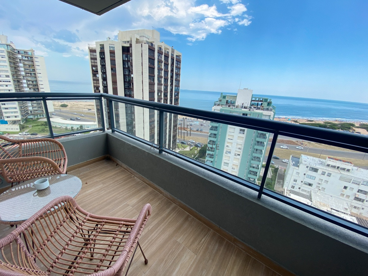Apartamento ID.1724 - Piso alto en Torre Siglo Sol II con gran vista