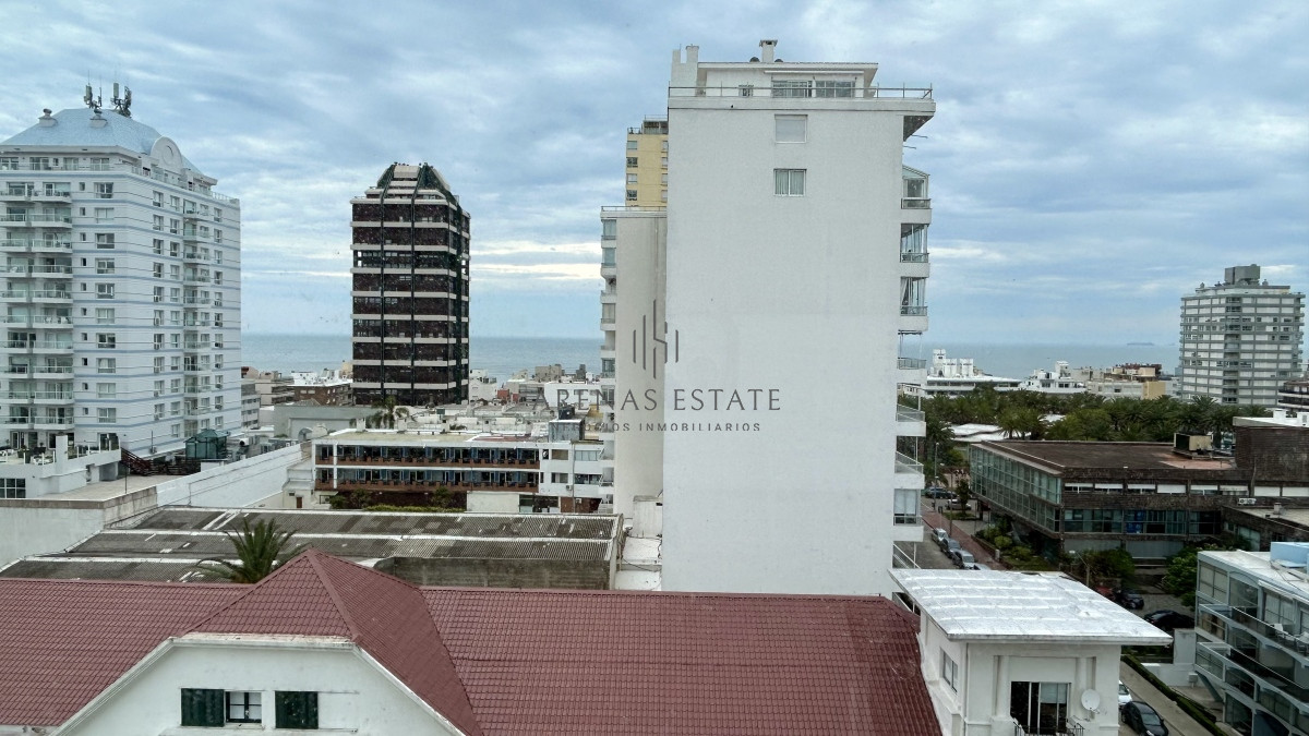 Apartamento ID.2158 - Apartamento de 3 dormitorios en venta, peninsula, puerto Punta del Este