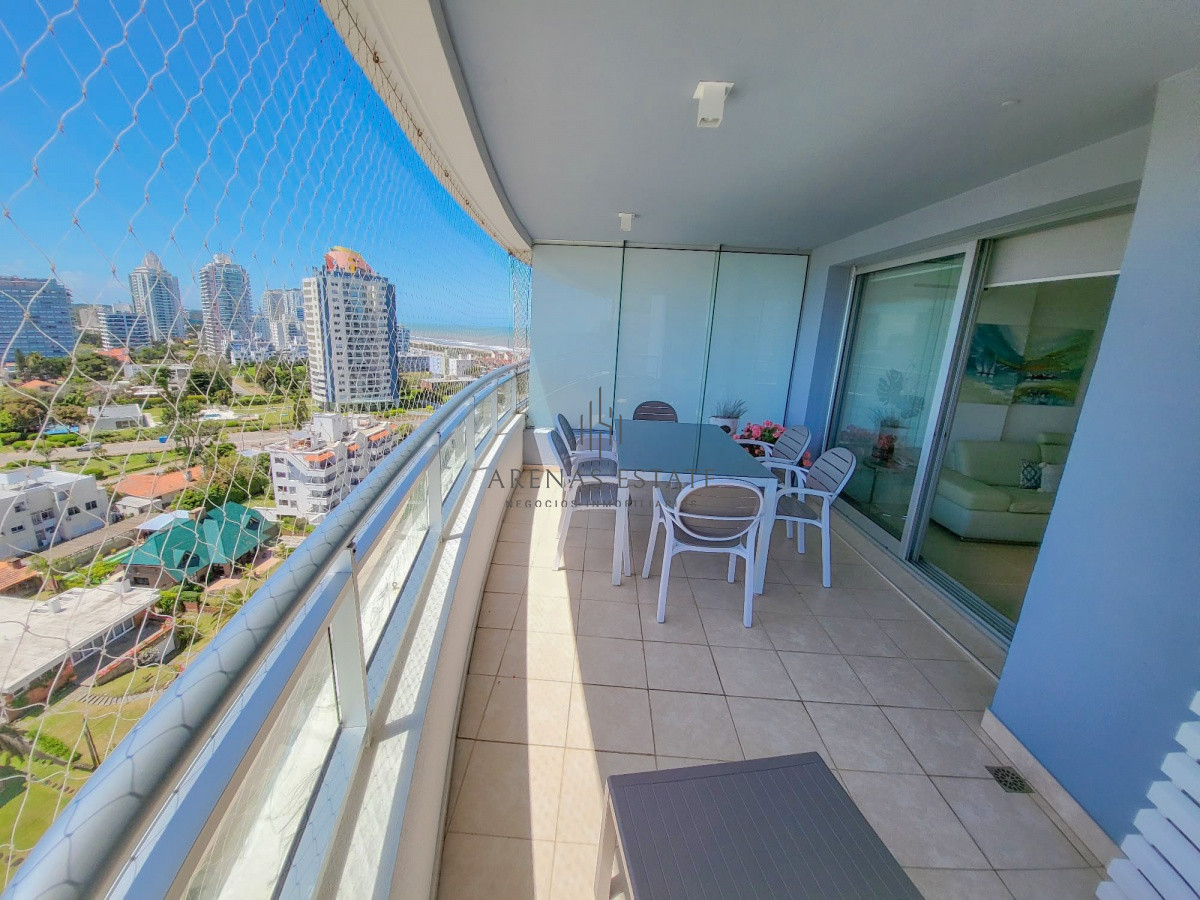 Apartamento ID.3036 - Apartamento de 3 dormitorios en venta Punta del Este