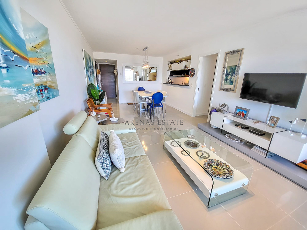 Apartamento ID.3036 - Apartamento de 3 dormitorios en venta Punta del Este