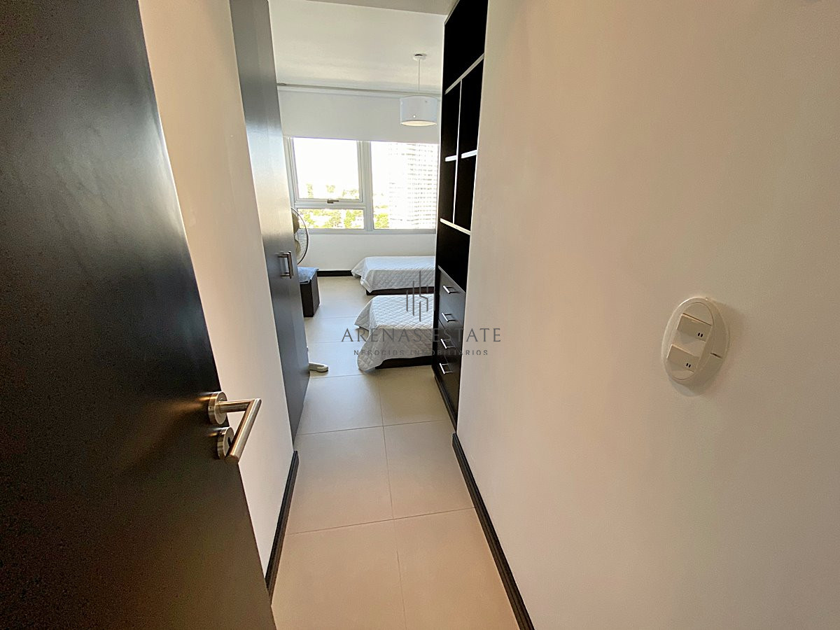 Apartamento ID.2151 - Hermoso apartamento de 3 dormitorios a pasos de Playa Mansa! 