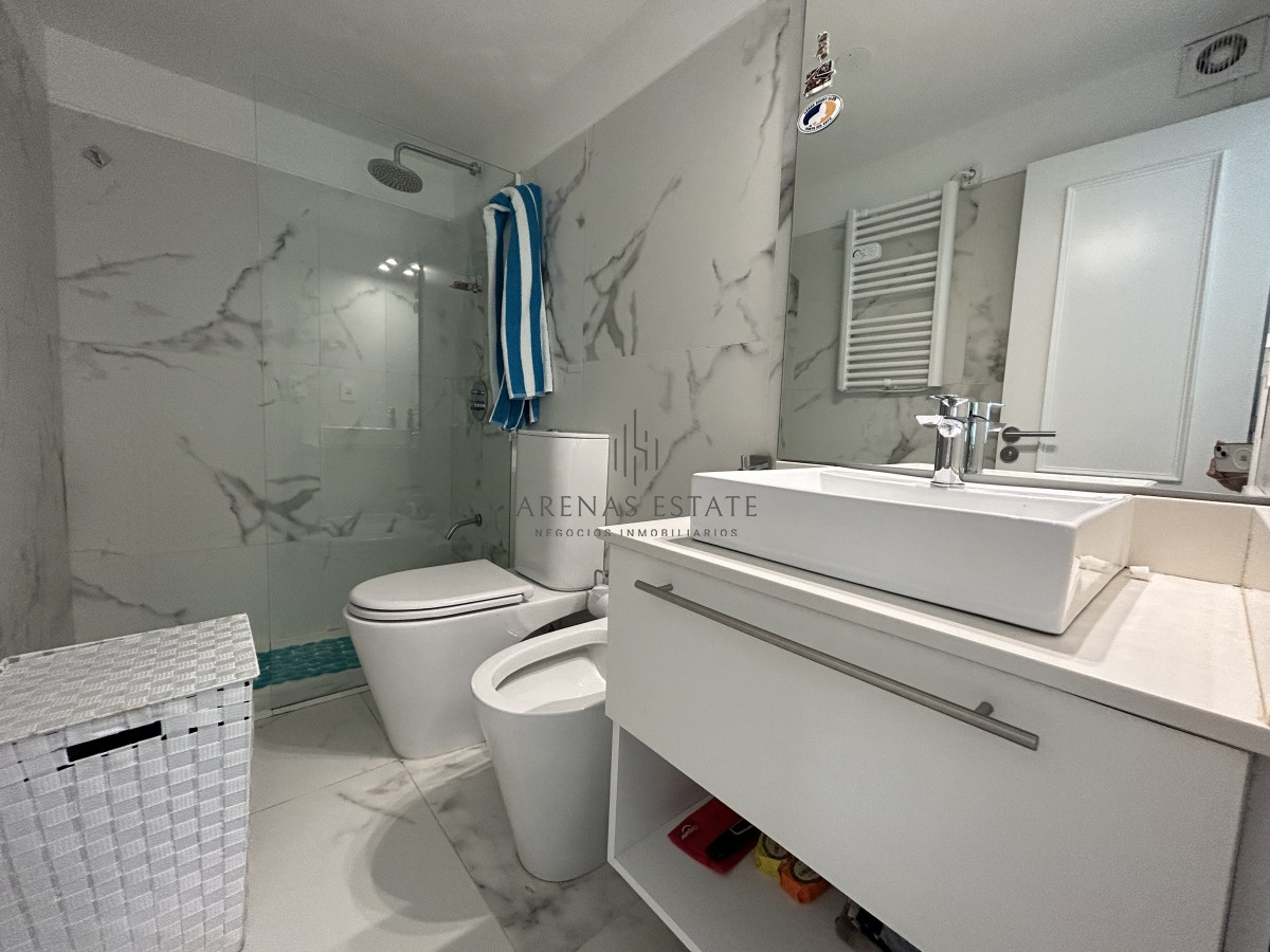 Apartamento ID.2156 - Apartamento pent house en venta de 3 dormitorios en Punta del Este 