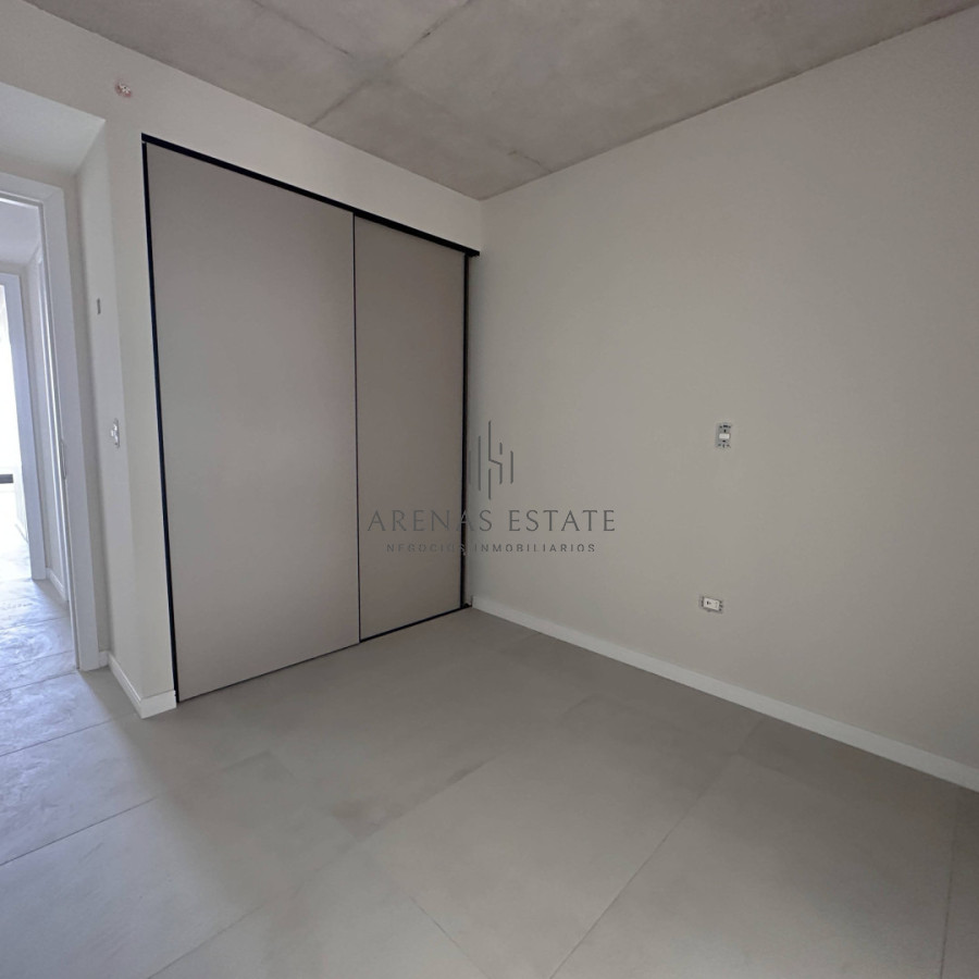 Apartamento ID.4448 - Apartamento de 2 dormitorios en venta, Playa Brava, Punta del Este