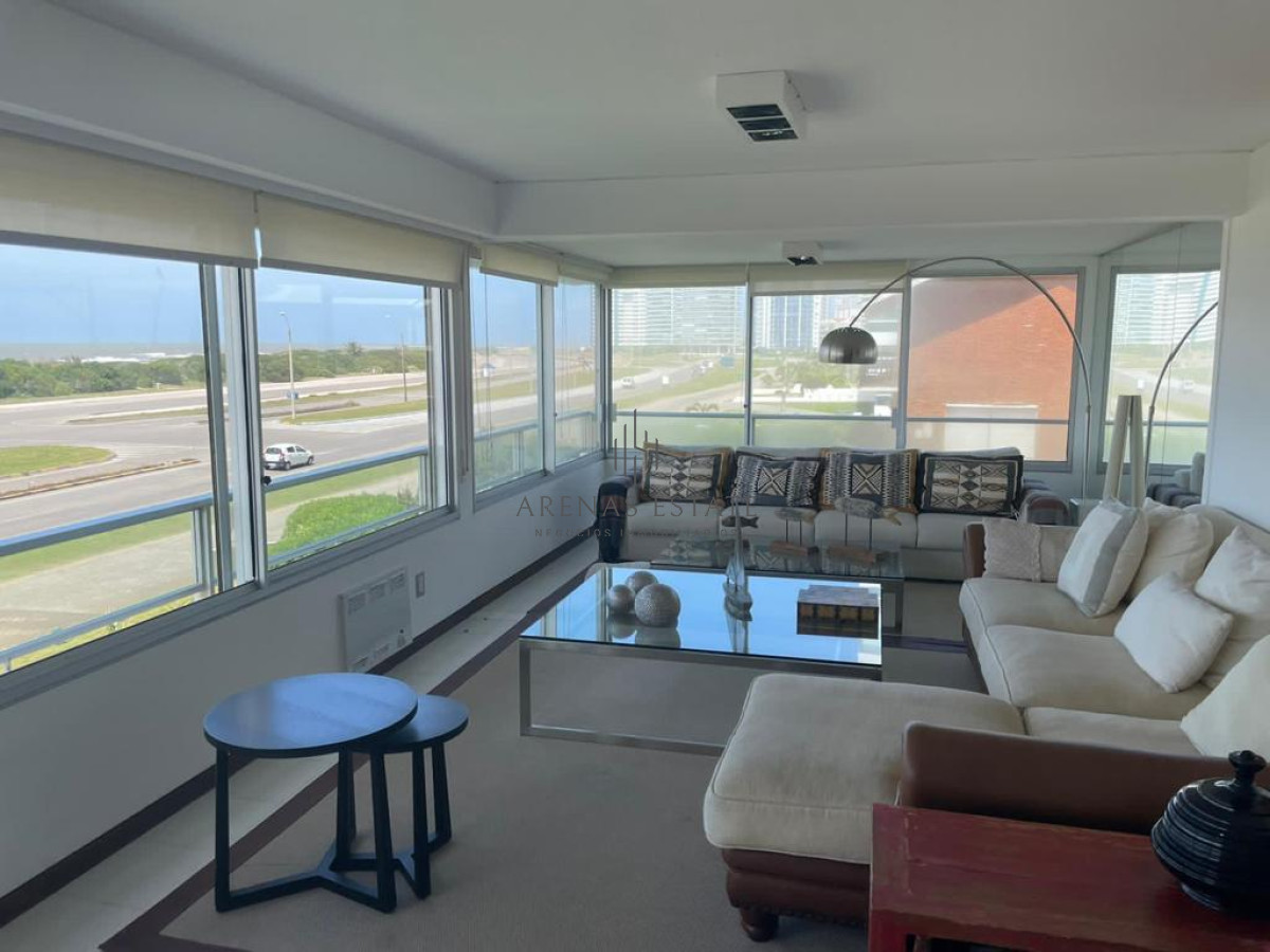 Apartamento ID.2152 - Apartamento en torre de categoría en venta y alquiler temporario.