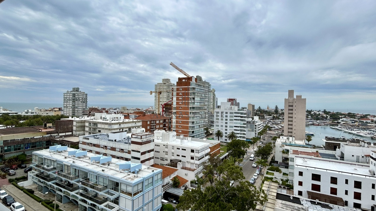 Apartamento ID.2158 - Apartamento de 3 dormitorios en venta, peninsula, puerto Punta del Este