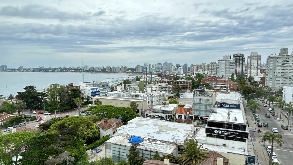 Apartamento ID.2158 - Apartamento de 3 dormitorios en venta, peninsula, puerto Punta del Este
