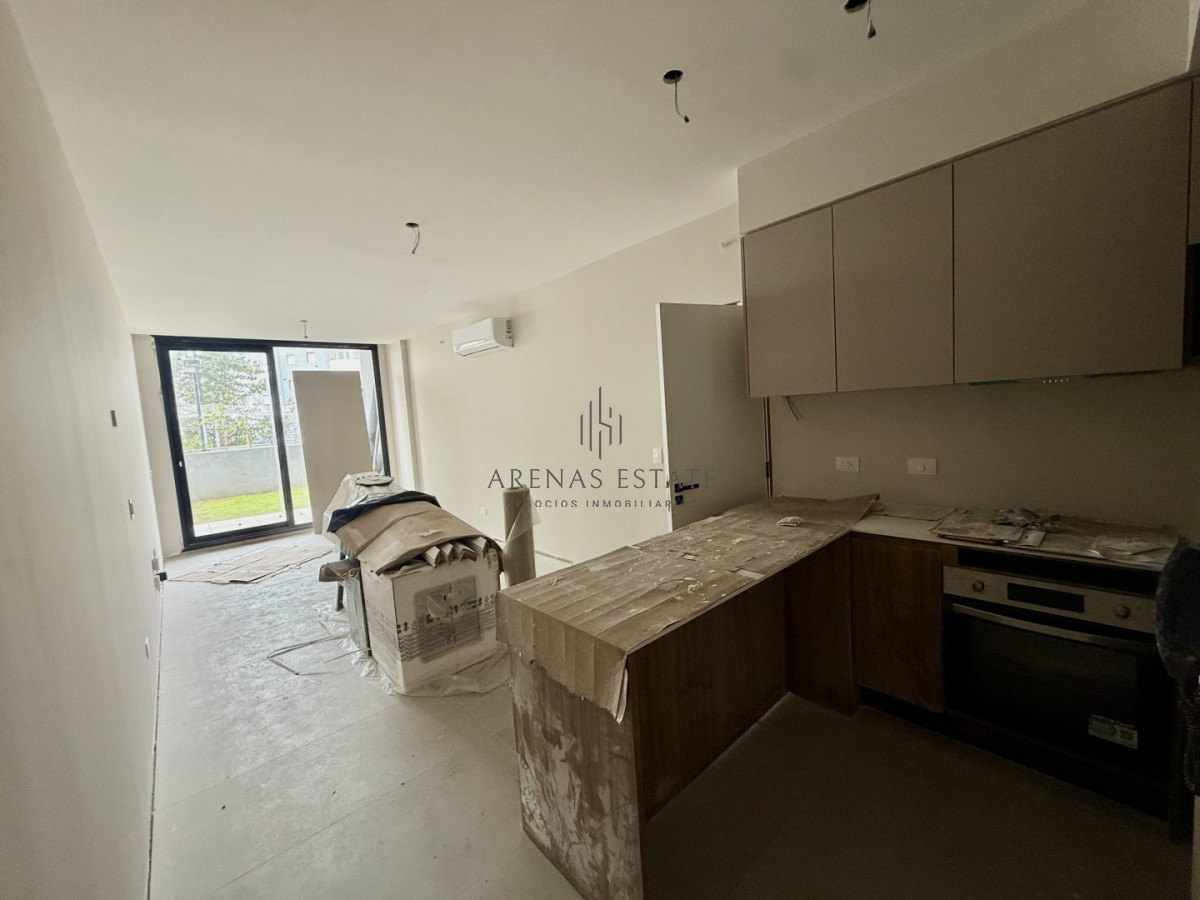 Apartamento ID.4448 - Apartamento de 2 dormitorios en venta, Playa Brava, Punta del Este