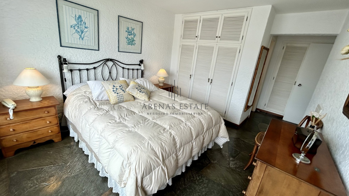 Apartamento ID.2158 - Apartamento de 3 dormitorios en venta, peninsula, puerto Punta del Este