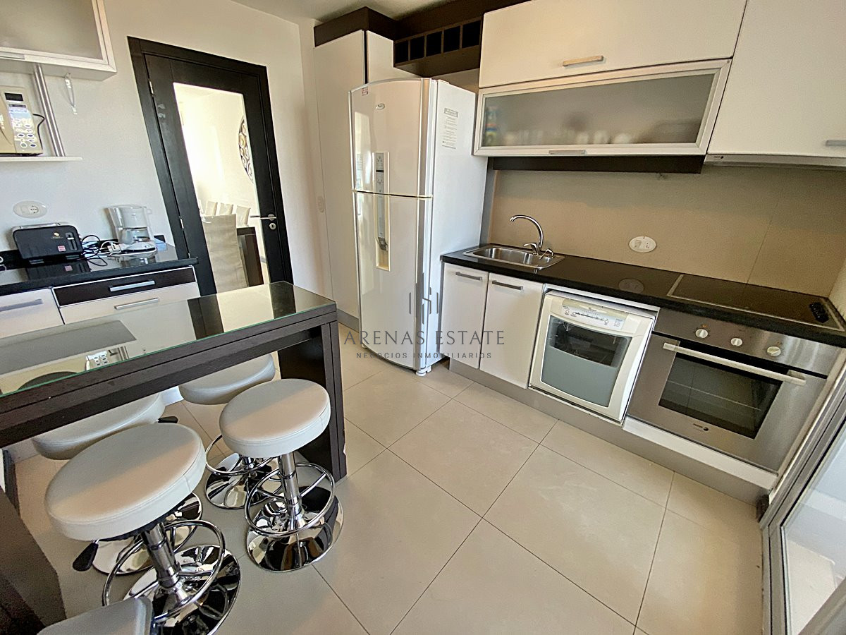 Apartamento ID.2151 - Hermoso apartamento de 3 dormitorios a pasos de Playa Mansa! 