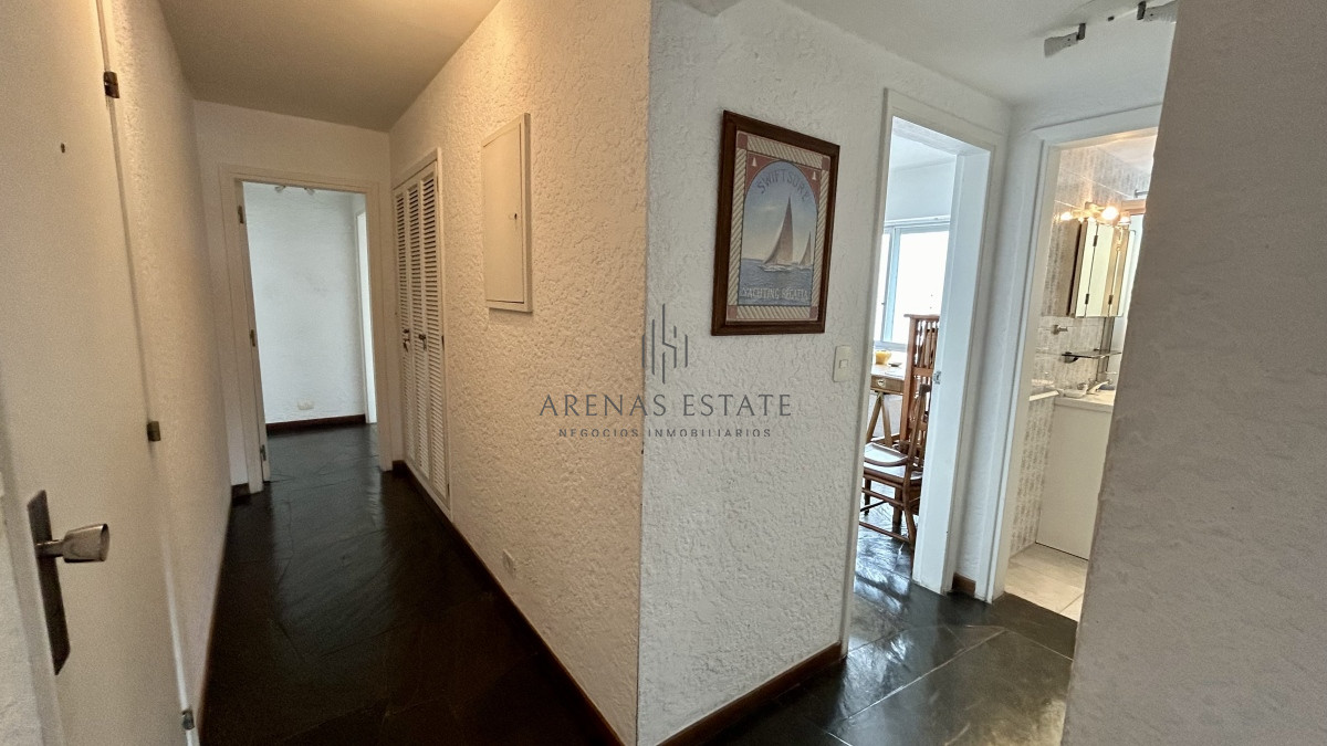 Apartamento ID.2158 - Apartamento de 3 dormitorios en venta, peninsula, puerto Punta del Este
