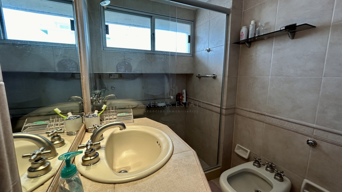 Apartamento ID.2158 - Apartamento de 3 dormitorios en venta, peninsula, puerto Punta del Este