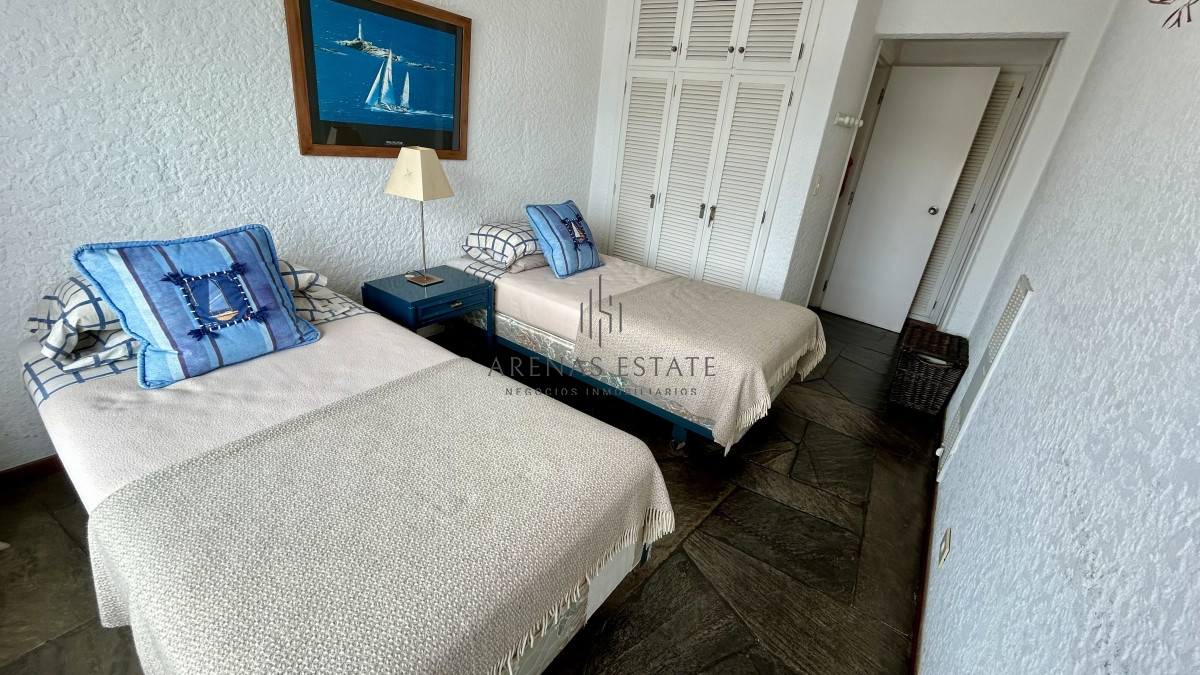 Apartamento ID.2158 - Apartamento de 3 dormitorios en venta, peninsula, puerto Punta del Este