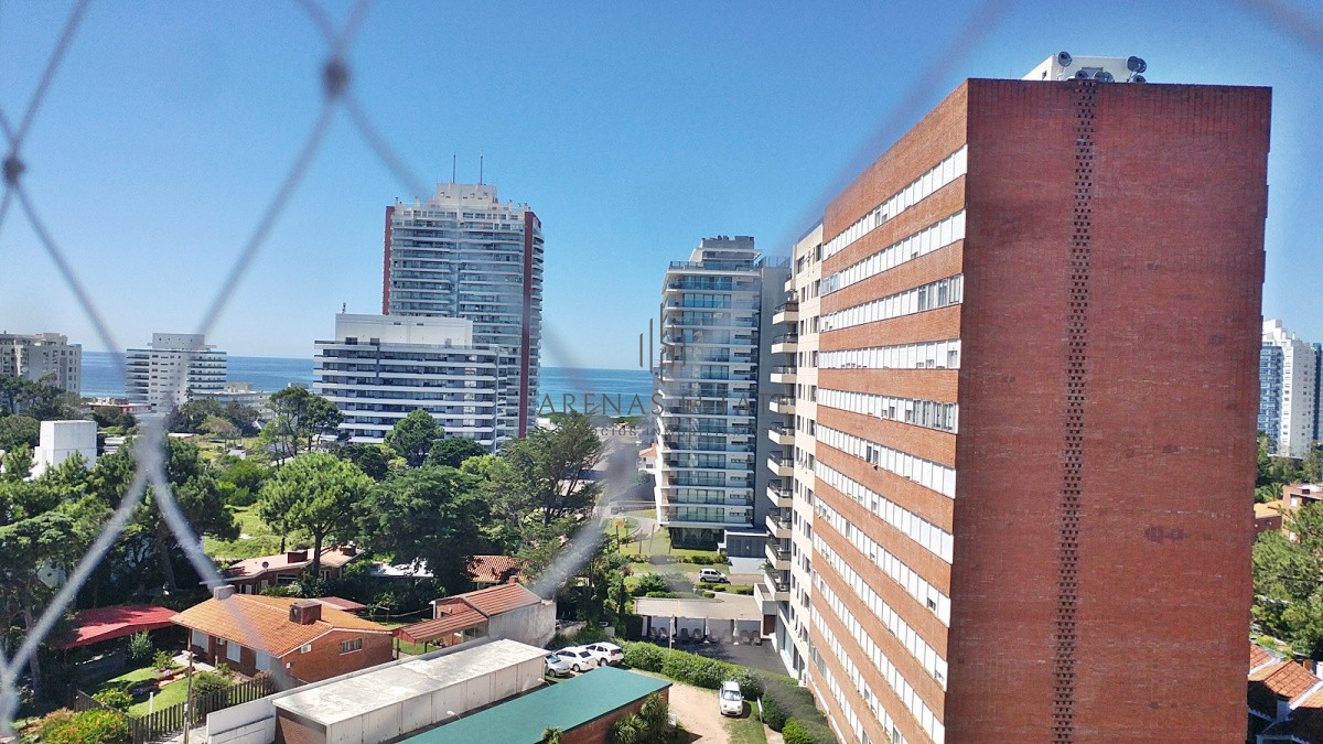 Apartamento ID.3312 - Botavara 2 dormitorios en Edificio con servicios!!!