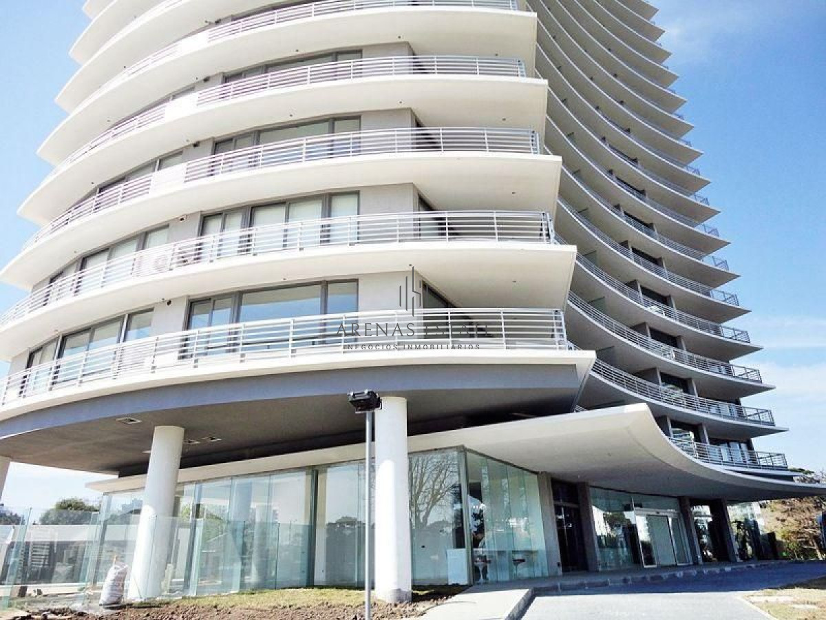 Apartamento ID.2150 - Apartamento en venta Playa Mansa 3 dormitorios