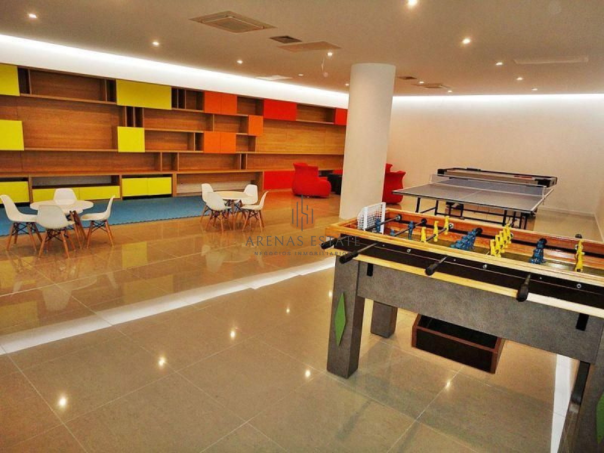 Apartamento ID.2150 - Apartamento en venta Playa Mansa 3 dormitorios