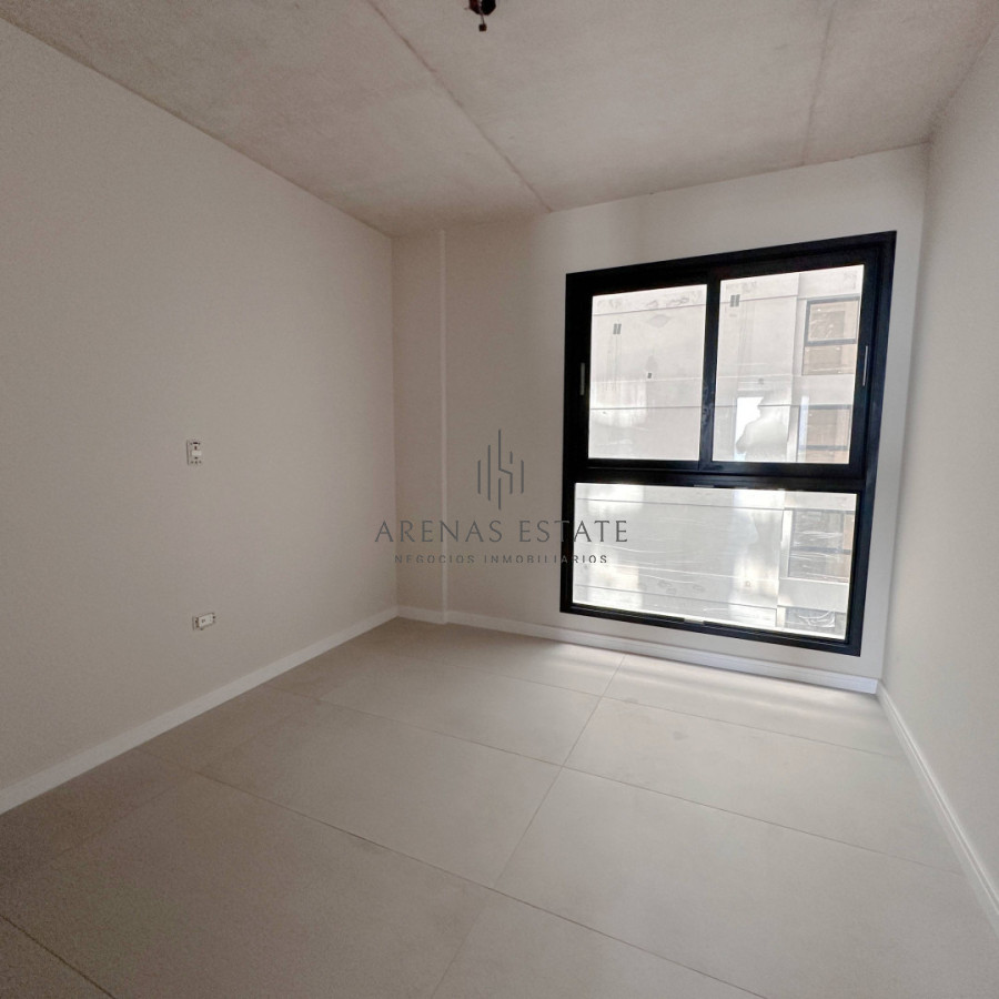 Apartamento ID.4448 - Apartamento de 2 dormitorios en venta, Playa Brava, Punta del Este