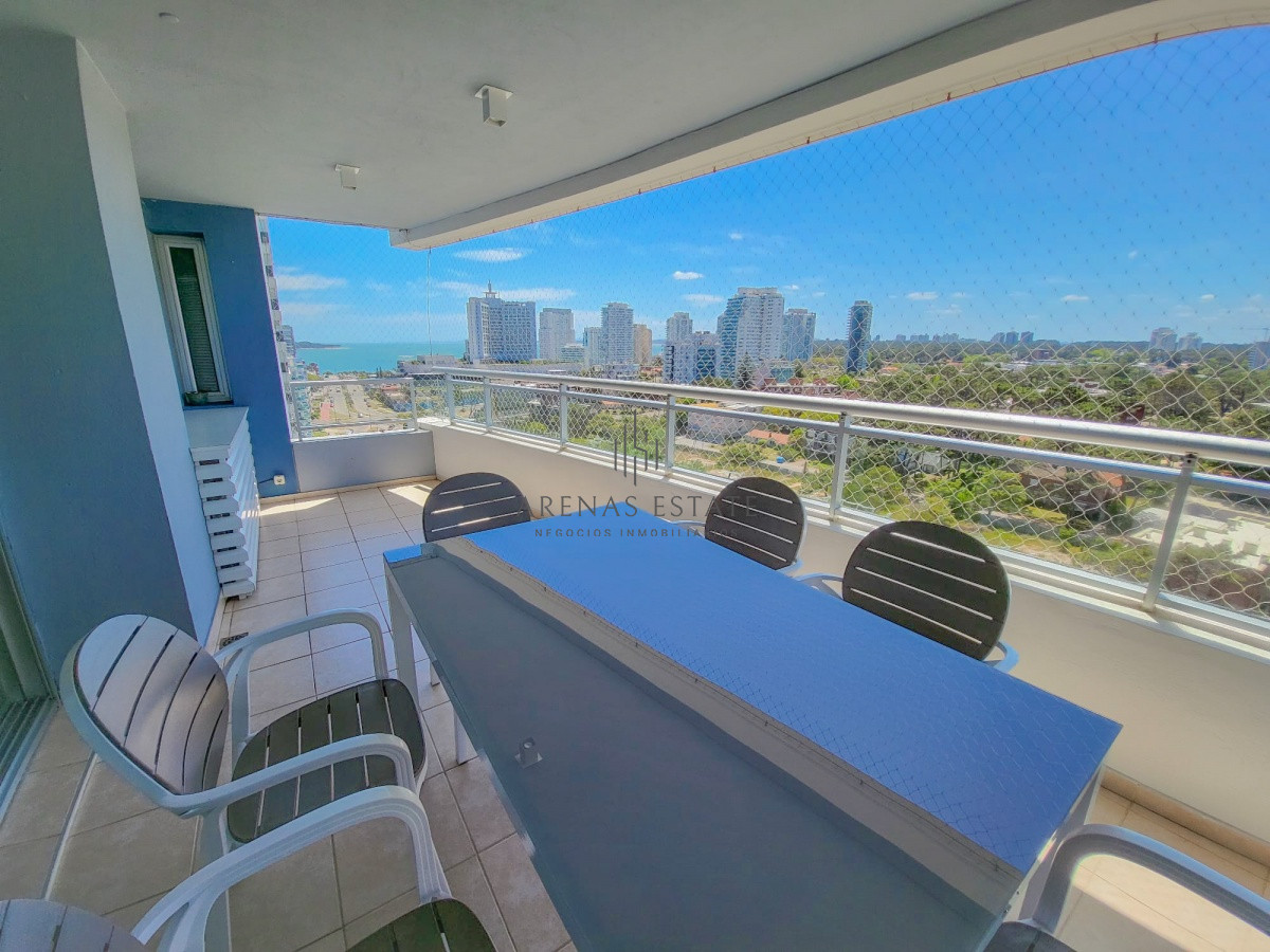 Apartamento ID.3036 - Apartamento de 3 dormitorios en venta Punta del Este