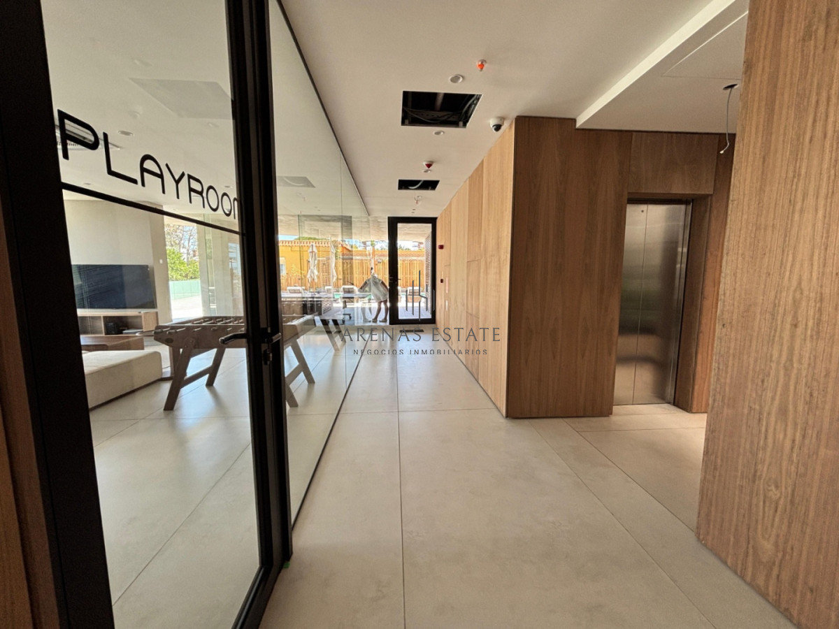 Apartamento ID.4448 - Apartamento de 2 dormitorios en venta, Playa Brava, Punta del Este