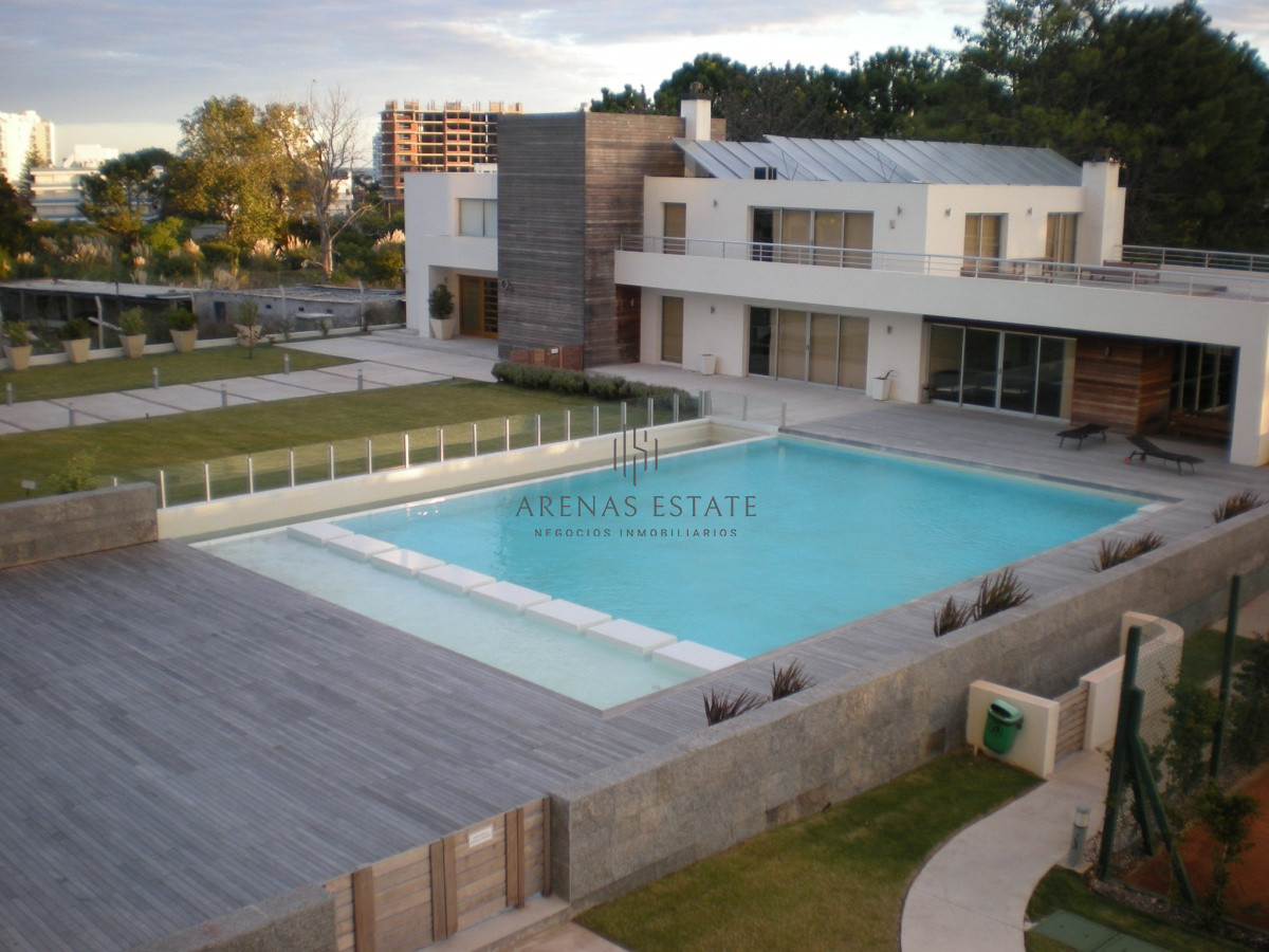 Apartamento ID.2155 - apartamento de 3 dormitorios y dependencia de servicio  