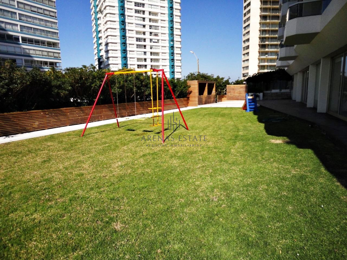 Apartamento ID.2156 - Apartamento pent house en venta de 3 dormitorios en Punta del Este 
