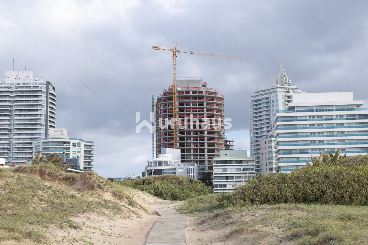 Brava - GoPunta - Portal Inmobiliario de Punta del Este - Maldonado