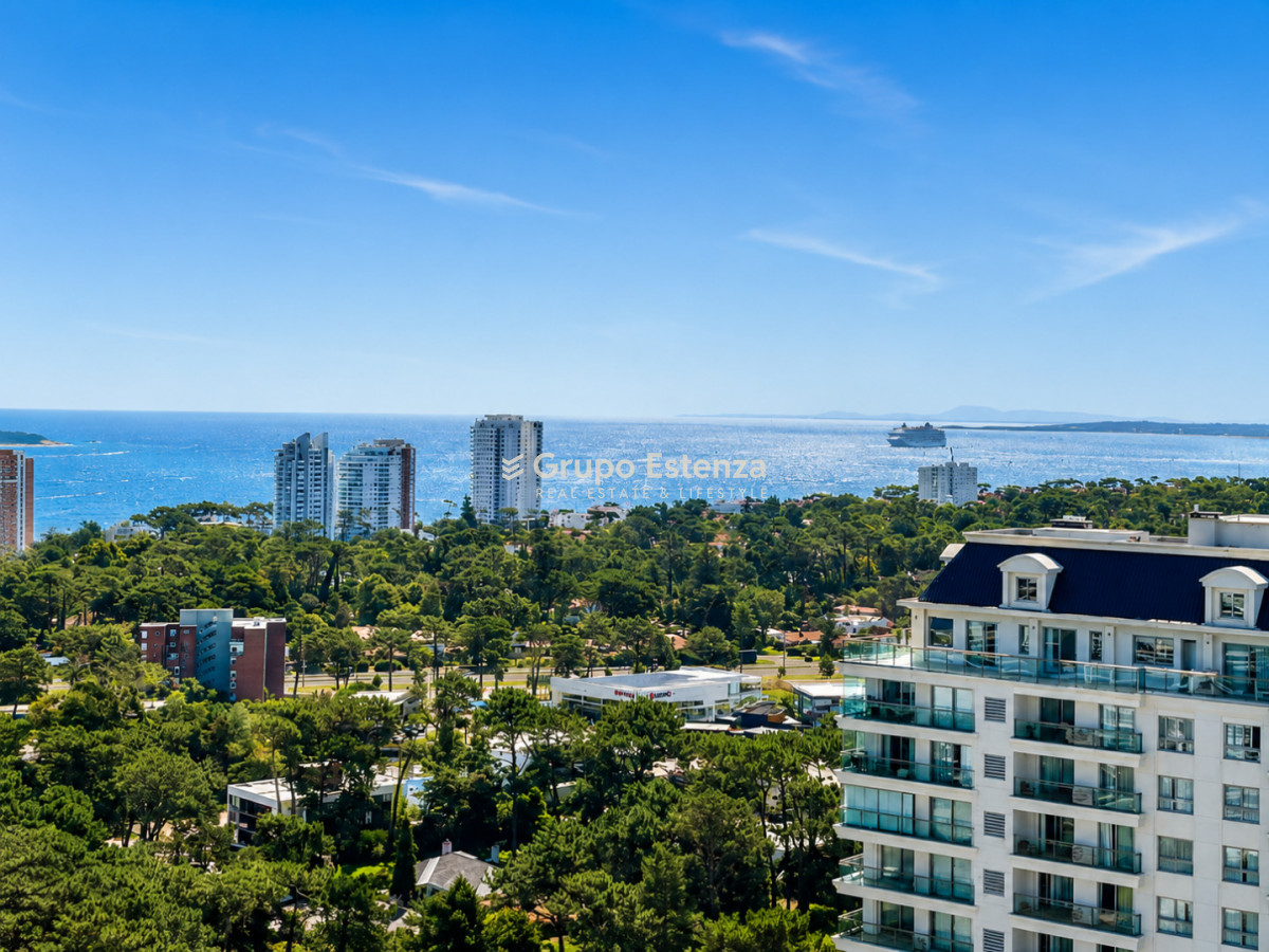 Apartamento ID.947 - Apartamento en venta de 3 dormitorios en Punta del Este