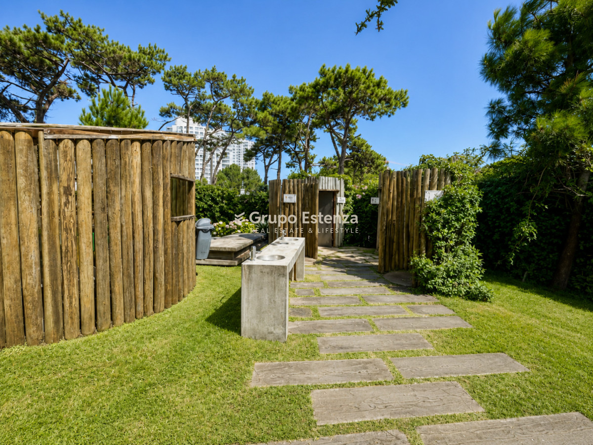 Apartamento ID.947 - Apartamento en venta de 3 dormitorios en Punta del Este