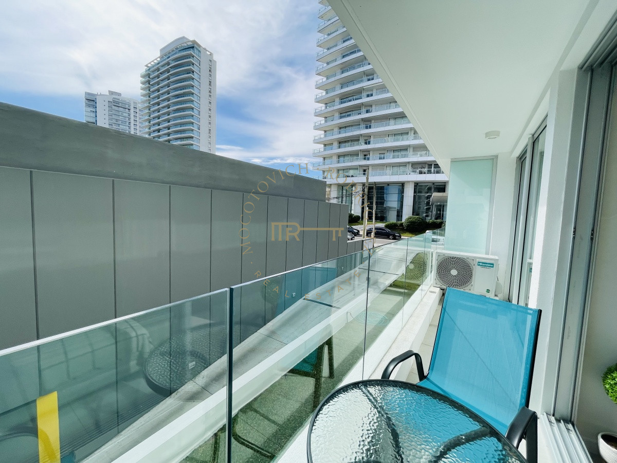 Apartamento ID.868 - Apartamento en venta en Playa Mansa Punta del Este