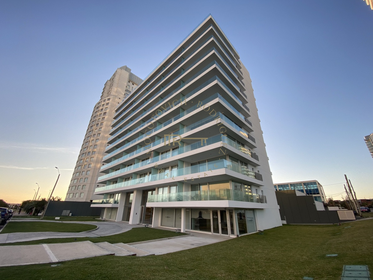 Apartamento ID.868 - Apartamento en venta en Playa Mansa Punta del Este