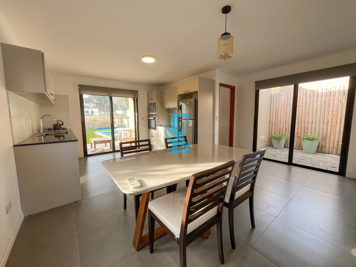 Casa ID.232 - Casa en venta, 3 dormitorios en Parque Burnett
