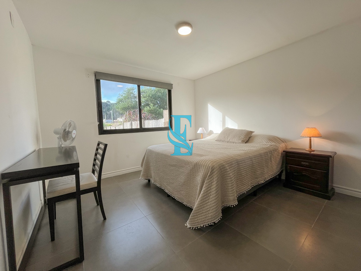 Casa ID.232 - Casa en venta, 3 dormitorios en Parque Burnett