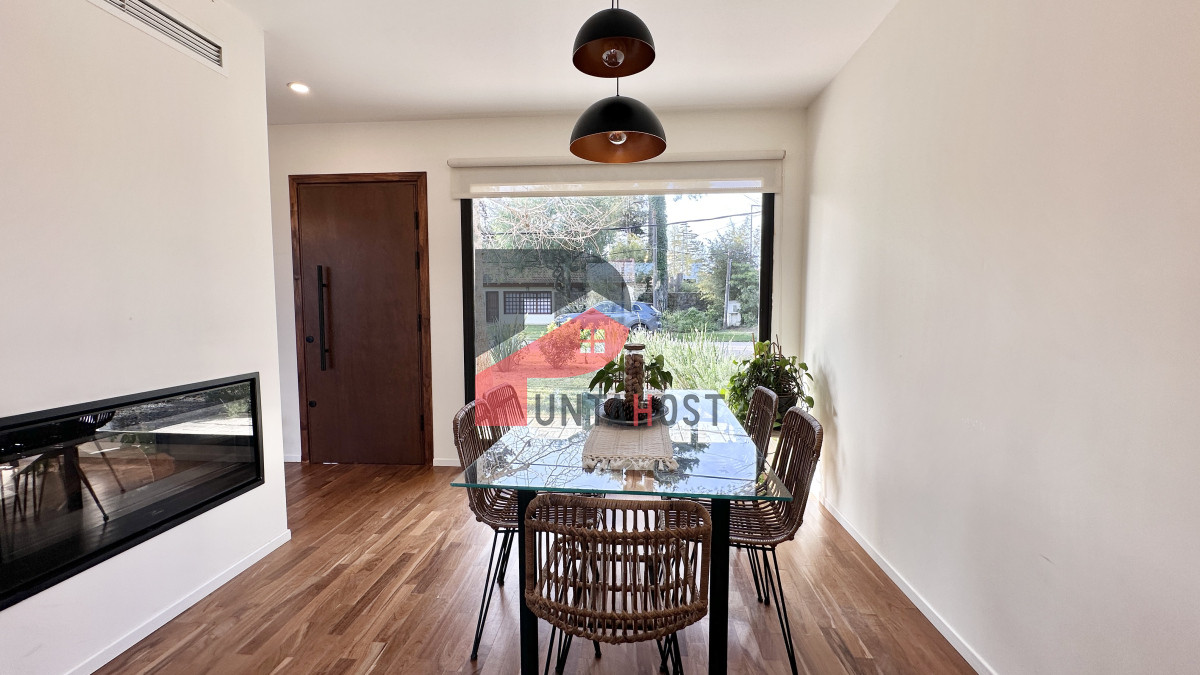 Casa ID.474 - Casa en venta y alquiler de 2 dormitorios en Punta del Este