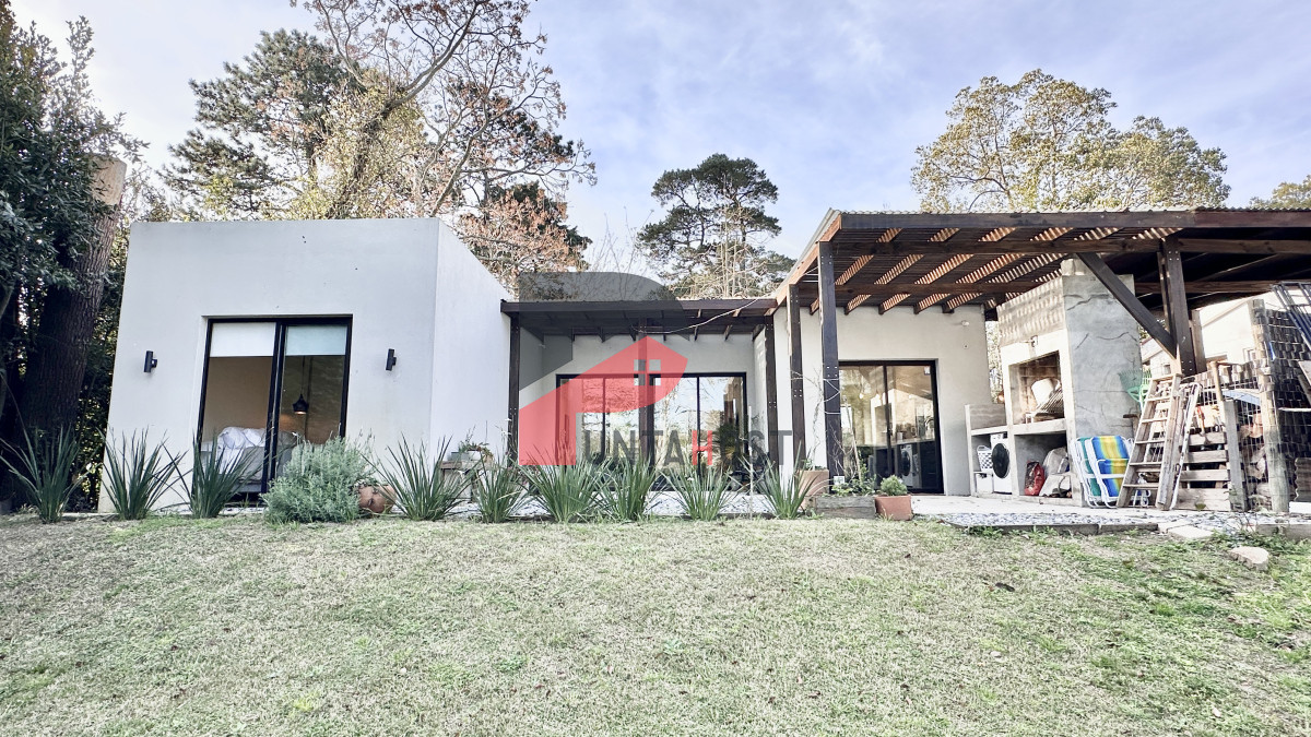 Casa ID.474 - Casa en venta y alquiler de 2 dormitorios en Punta del Este