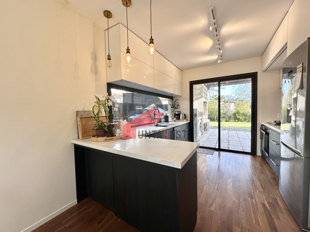 Casa ID.474 - Casa en venta y alquiler de 2 dormitorios en Punta del Este