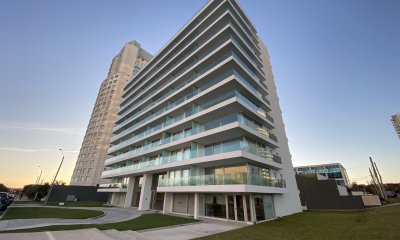 Venta apartamento 1 dormitorio a metros del mar, parada 4 de playa mansa