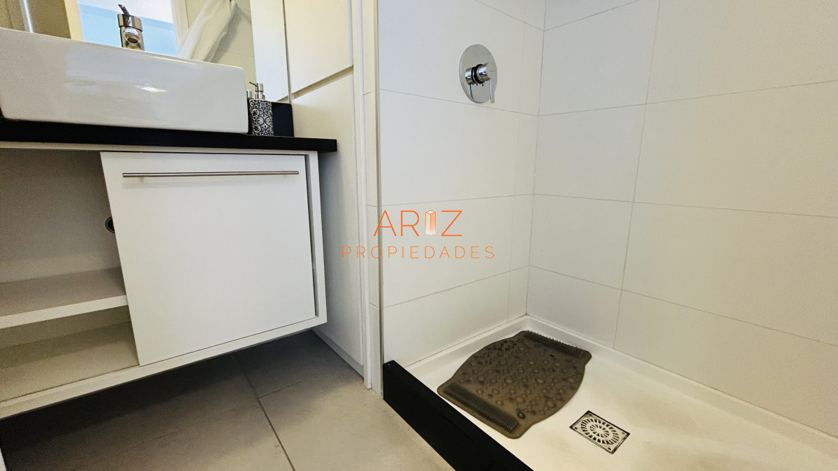 Apartamento ID.2163 - Venta Apartamento de dos 2 dormitorios a metros de playa brava y mansa en Punta del Este