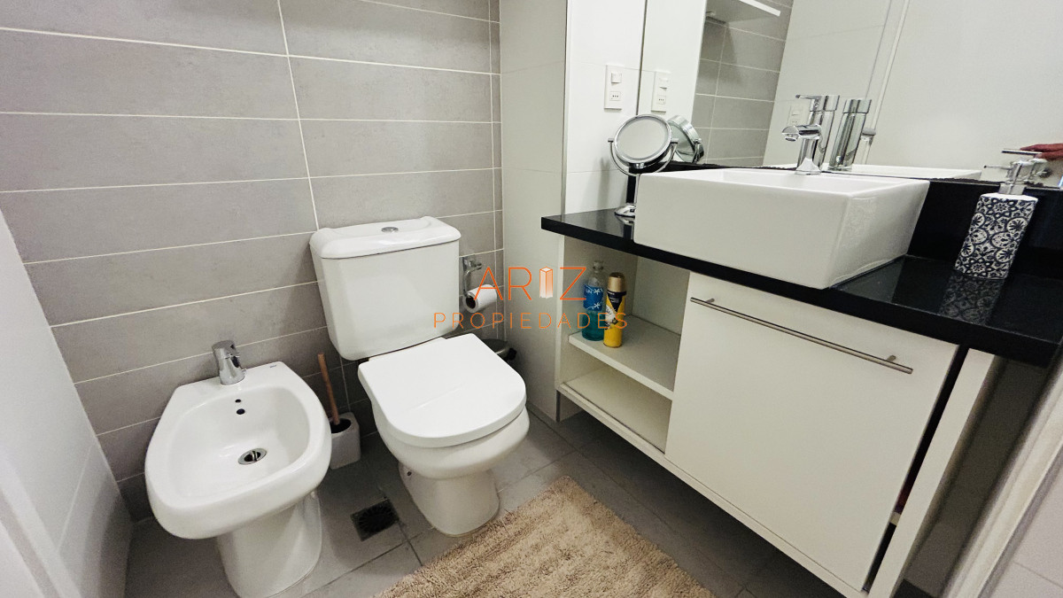 Apartamento ID.2163 - Venta Apartamento de dos 2 dormitorios a metros de playa brava y mansa en Punta del Este