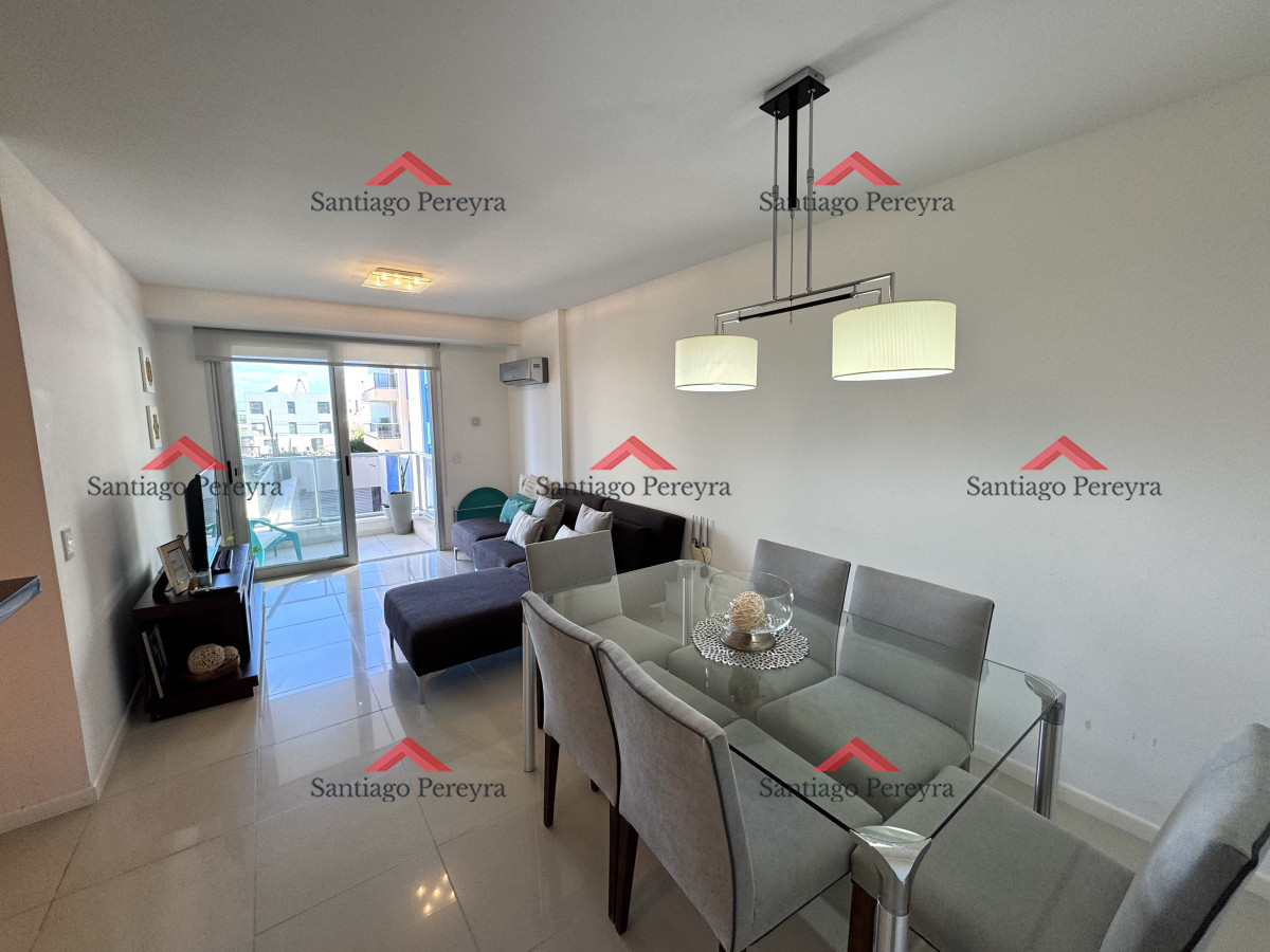 Apartamento ID.7943 - Excelente ubicación en primeras paradas de Brava