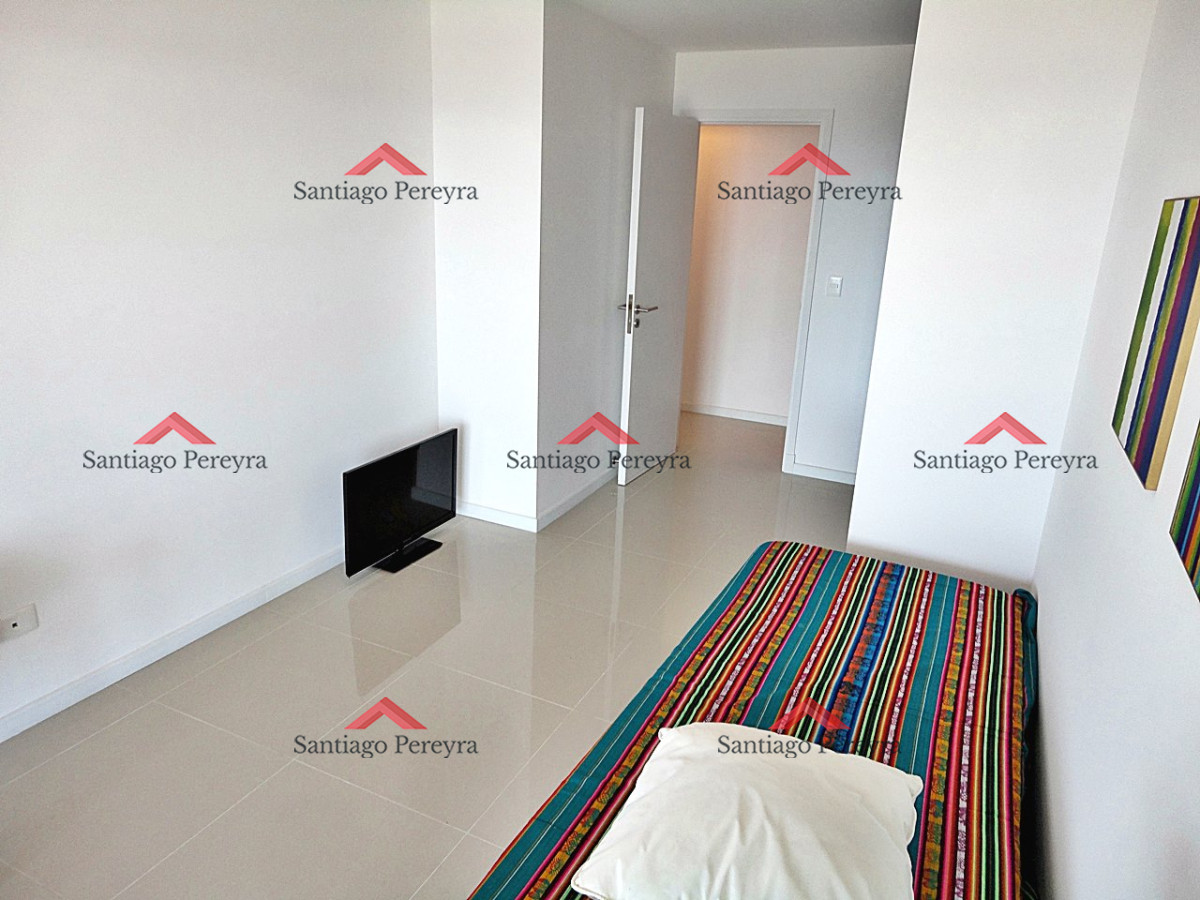 Apartamento ID.8793 - Punta del Este, 3 dormitorios con vista al mar