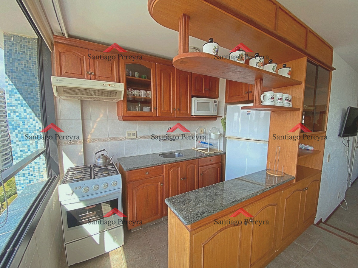 Apartamento ID.12730 - Apartamento de 2 dormitorios en venta Punta del Este
