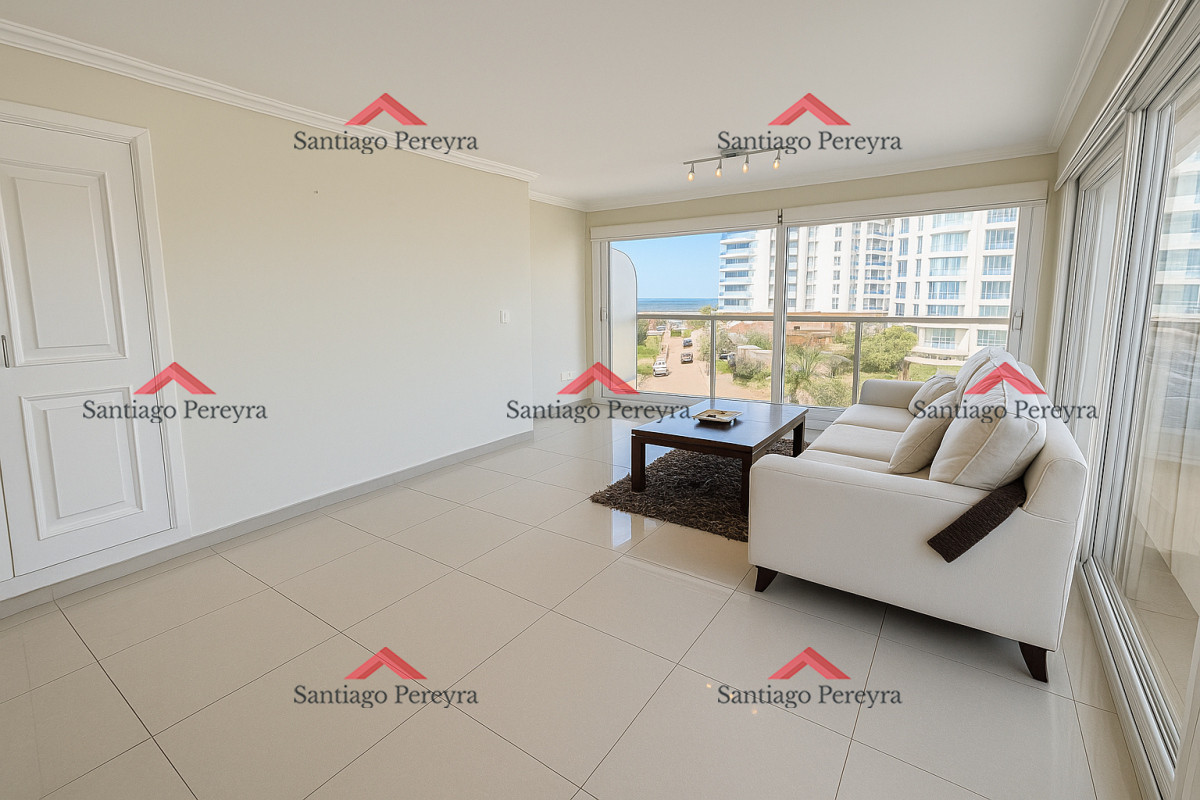 Apartamento ID.16993 - Apartamento en venta de 3 dormitorios en Playa Brava Punta del Este
